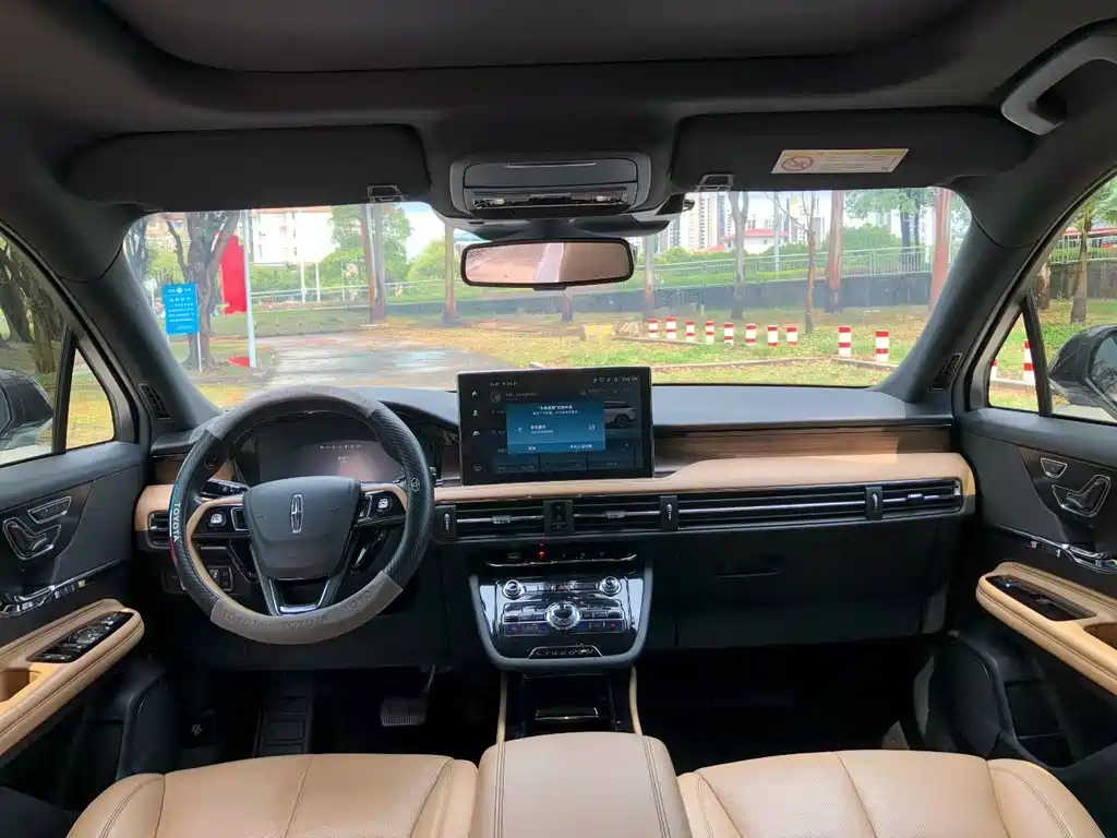 Lincoln Corsair 2021 — фото 8
