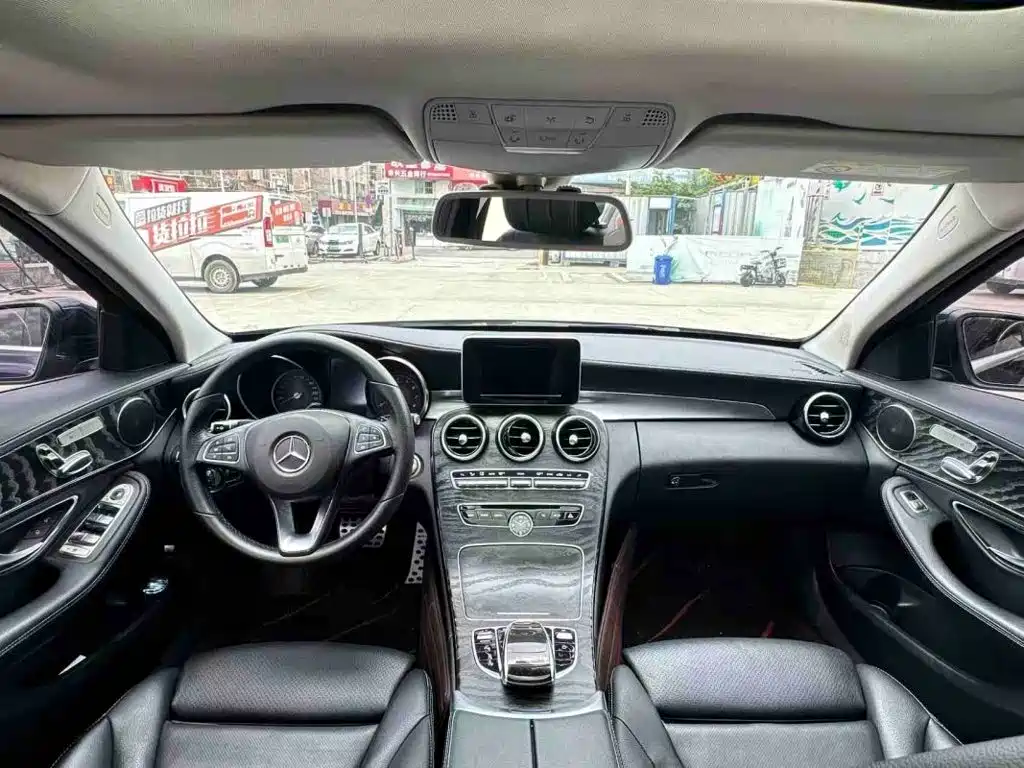 Mercedes-Benz C-Class 2018