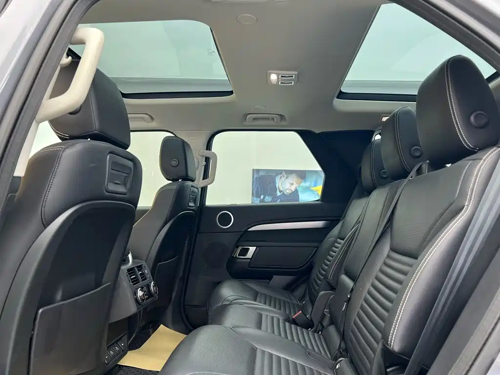 Land Rover Discovery 2021 — фото 19