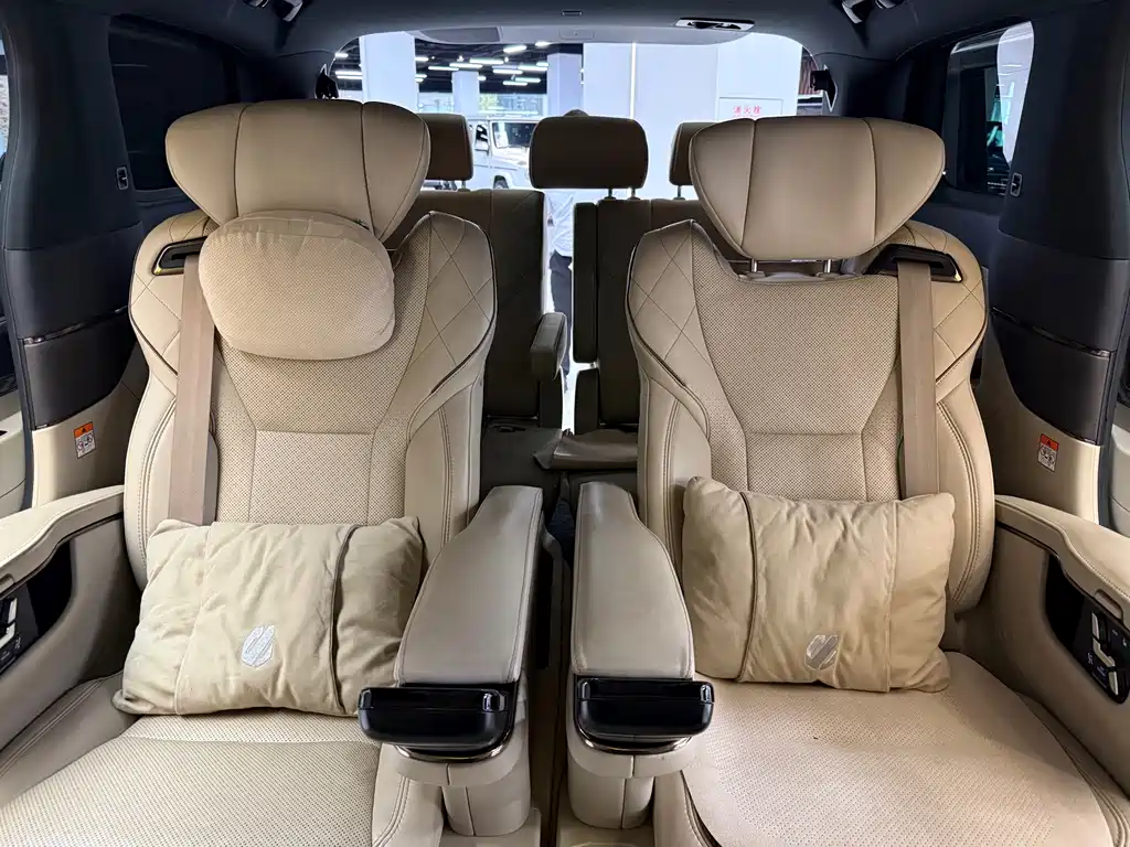 Toyota Alphard 2024 — фото 17
