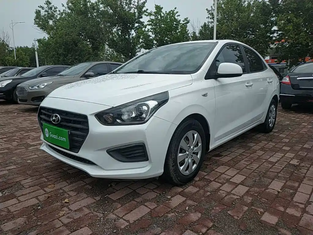 Hyundai Accent 2018 — фото 1