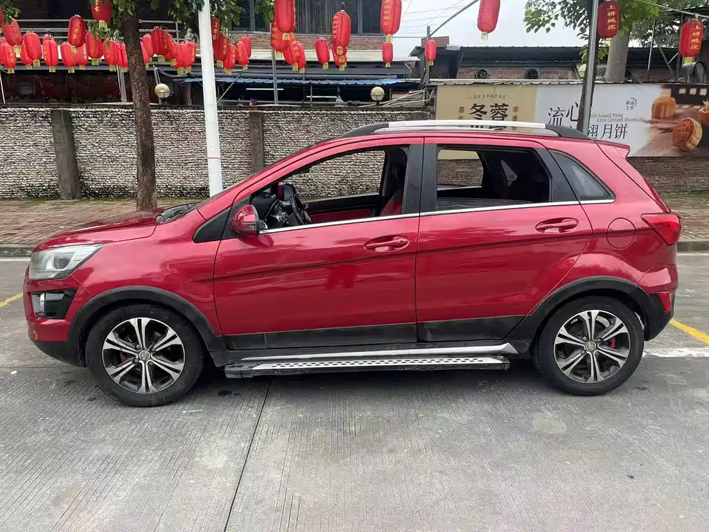 BAIC Shenbao X25 2016 — фото 8