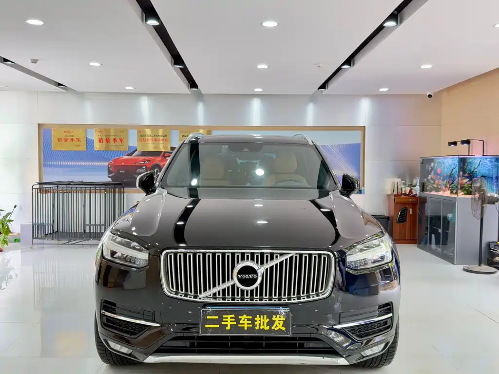 Volvo XC90 2019 — фото 2