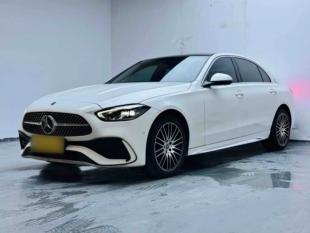 Mercedes-Benz C-Class 2024