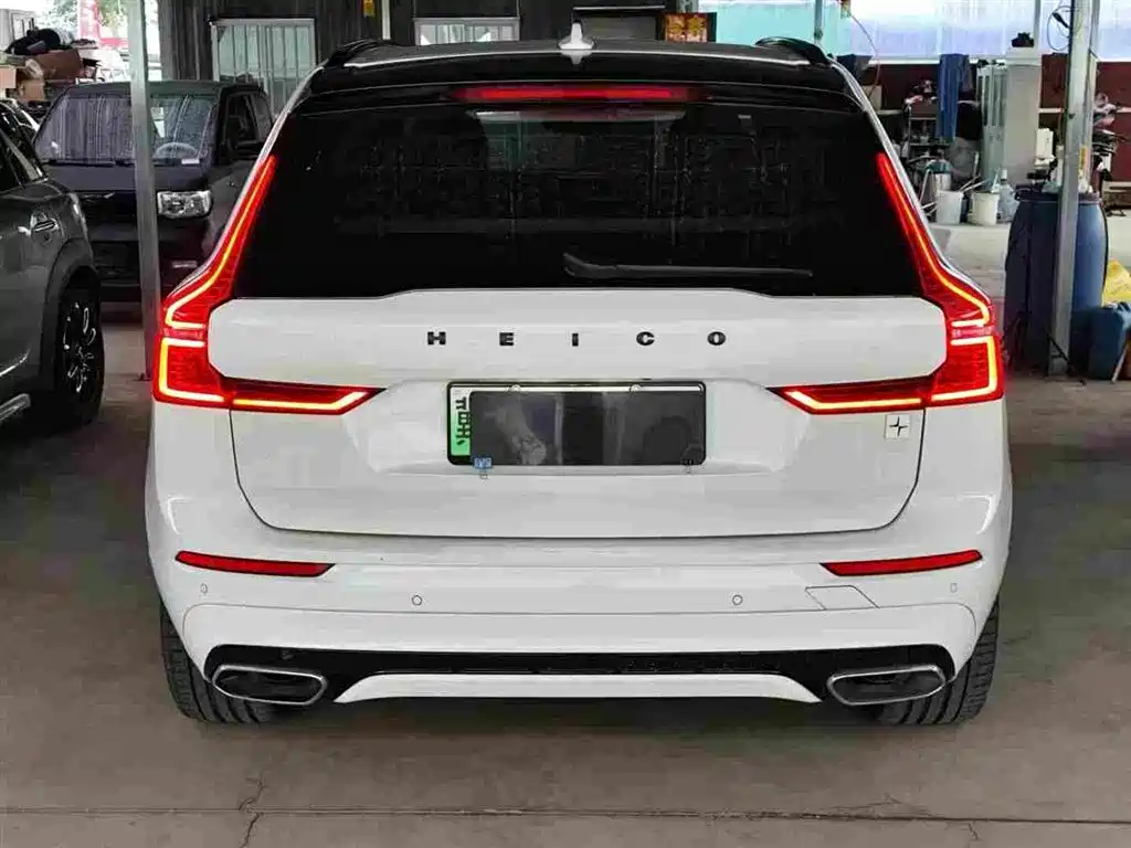 Volvo XC60 PHEV 2021 — фото 8
