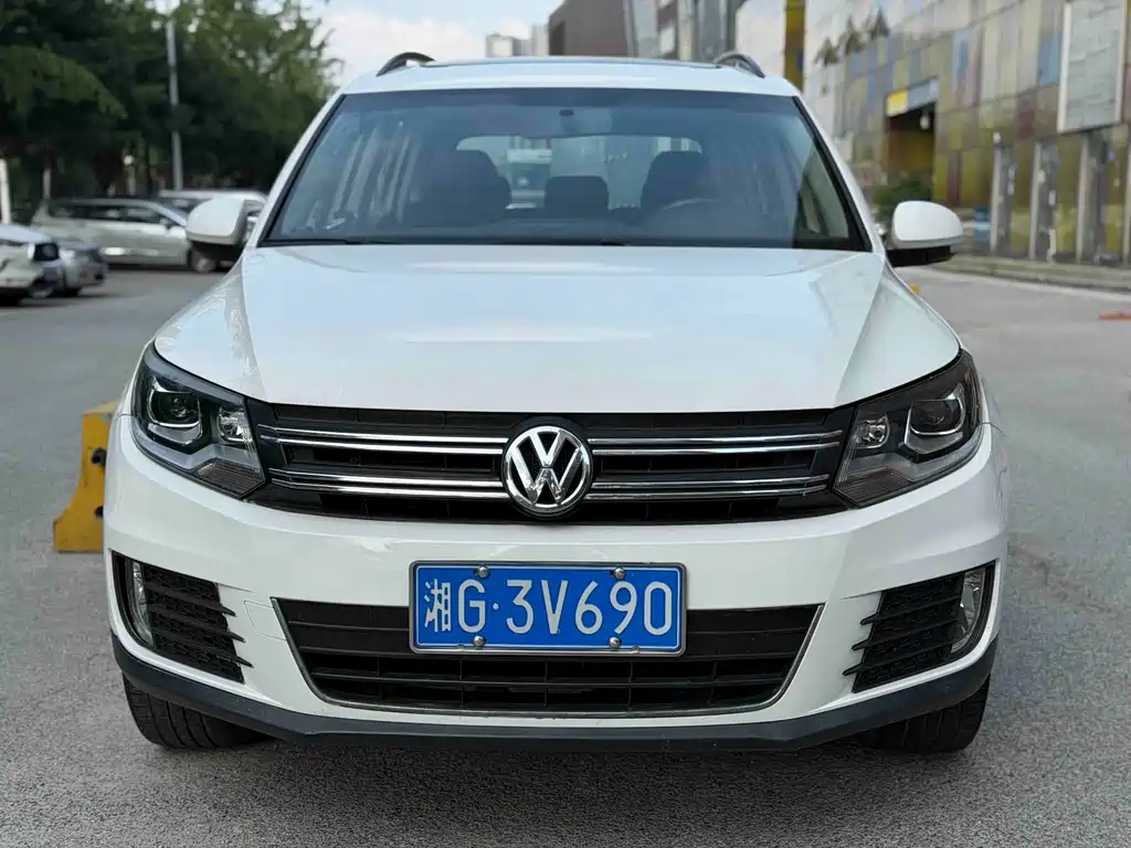 Volkswagen Tiguan 2014 — фото 2