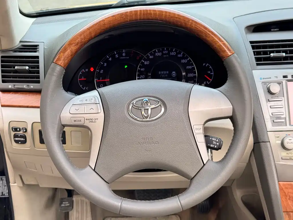 Toyota Camry 2009 — фото 12