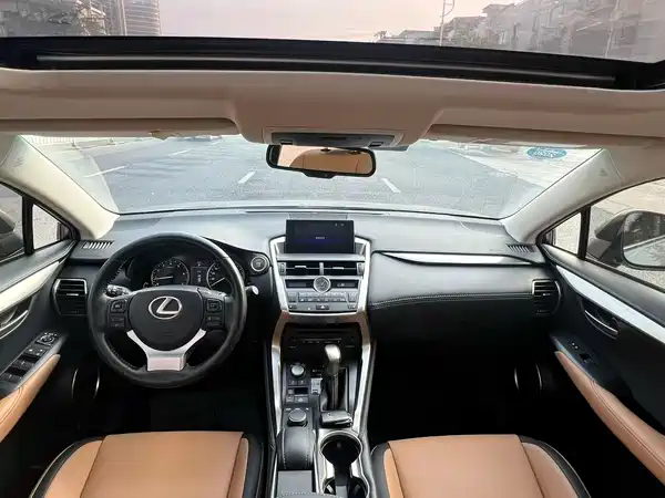Lexus NX 2016