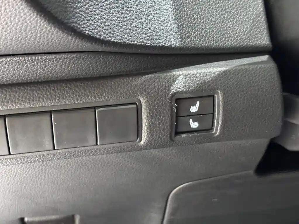 Toyota Corolla 2022 — фото 16