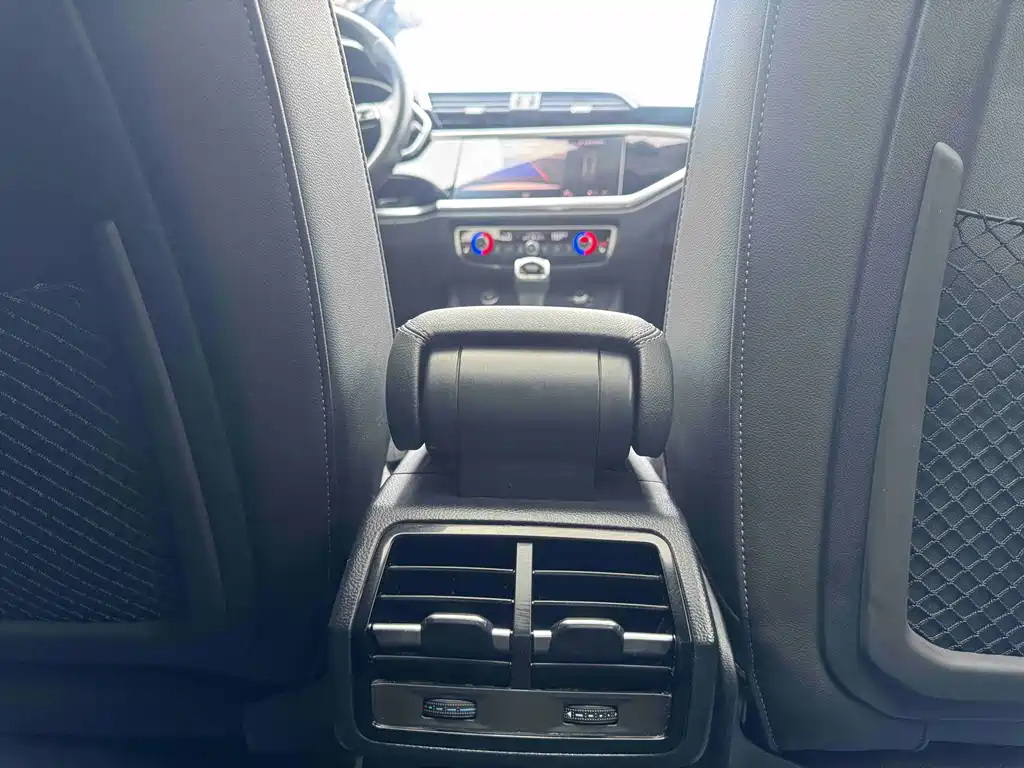 Audi Q3 2022 — фото 17