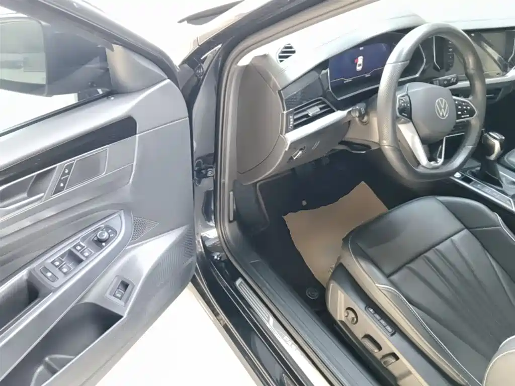 Volkswagen Passat 2023 — фото 12