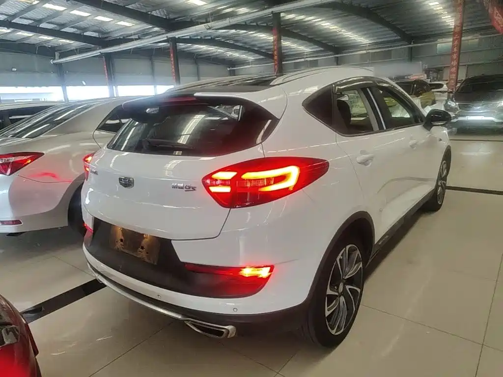 Geely Emgrand GS 2016 — фото 7