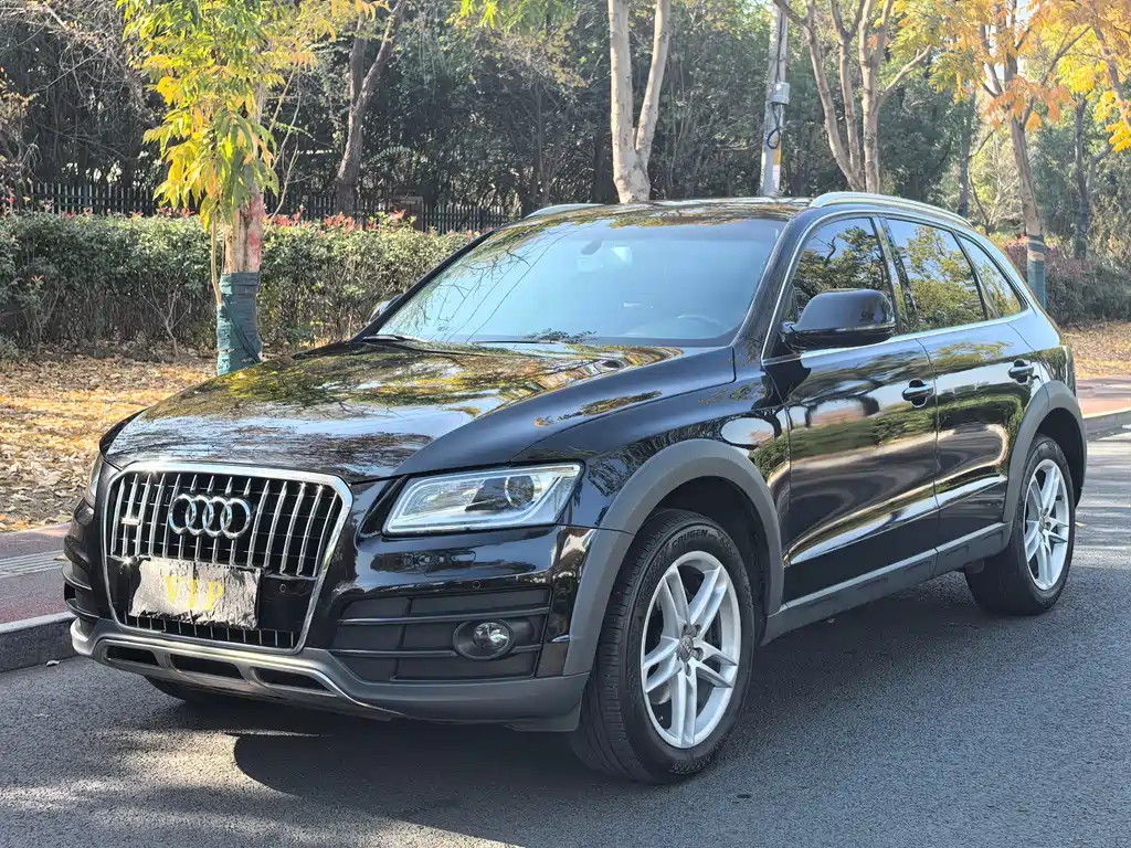 Audi Q5 2018 — фото 1