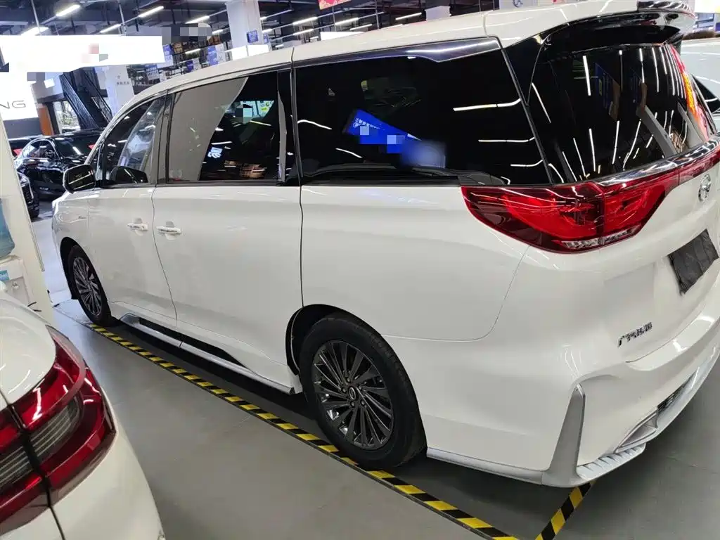 GAC Motor Trumpchi M8 2021 — фото 21