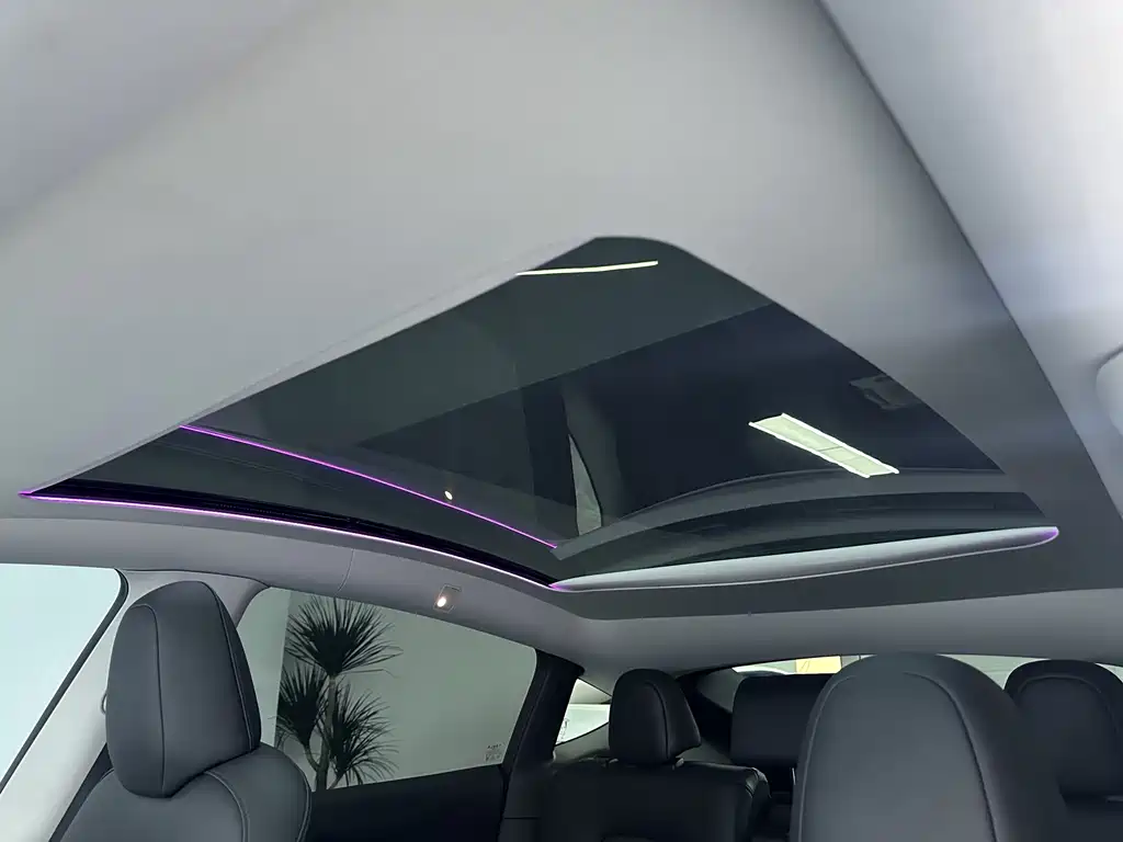 Tesla Model Y 2023 — фото 18