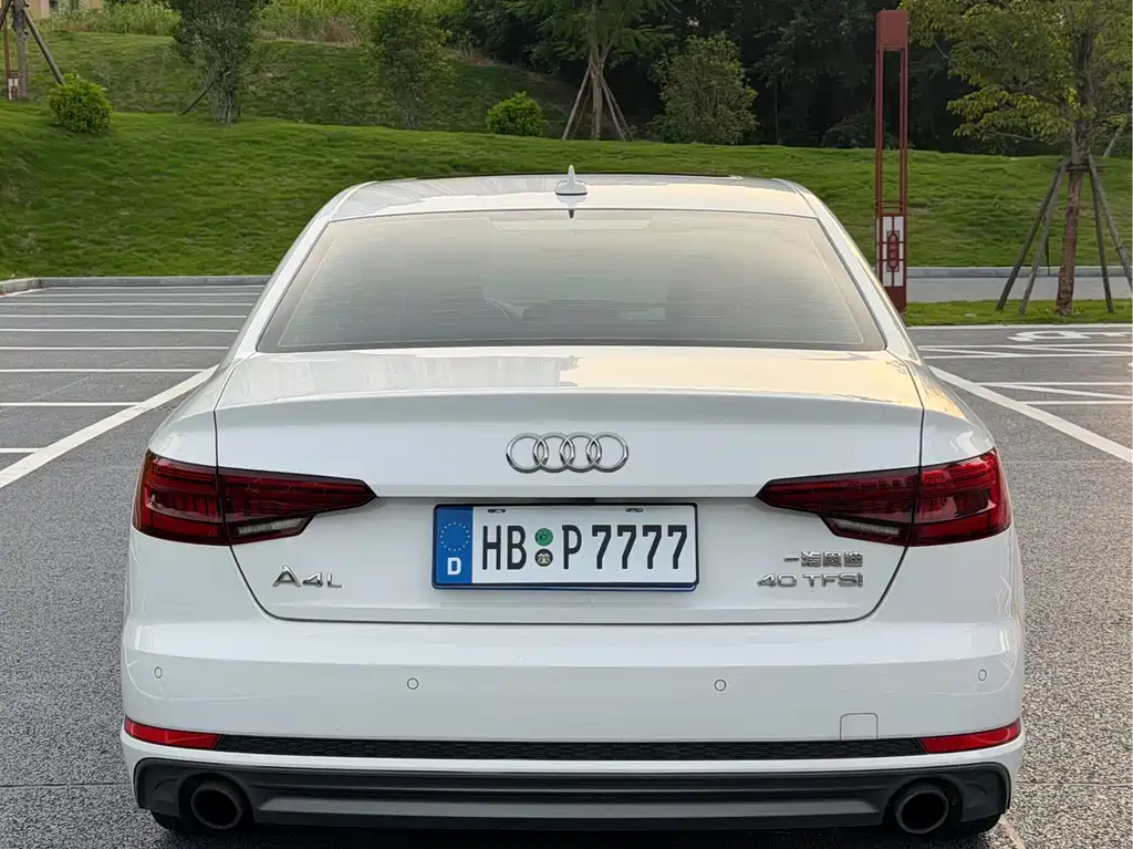 Audi A4L 2018 — фото 11