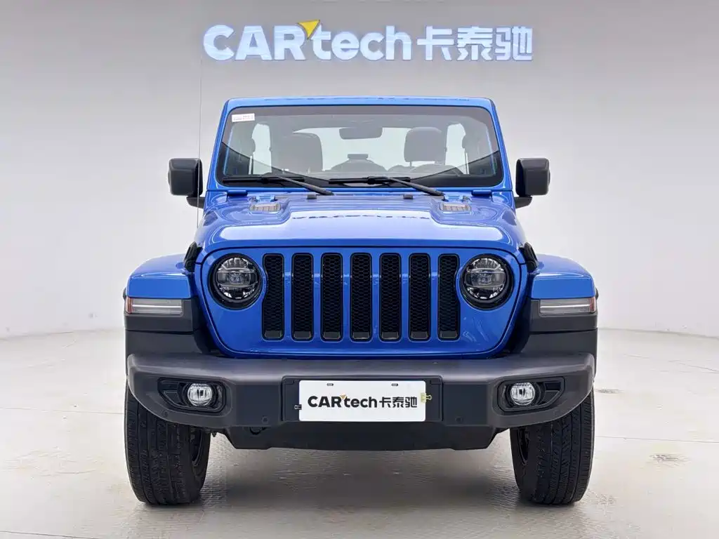 Jeep Wrangler 2023 — фото 3