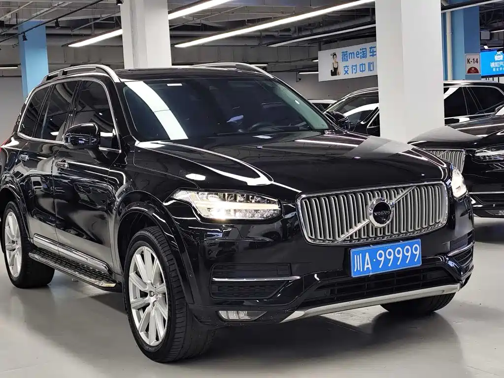 Volvo XC90 2018 — фото 2