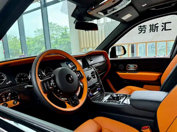 Rolls-Royce Cullinan 2025
