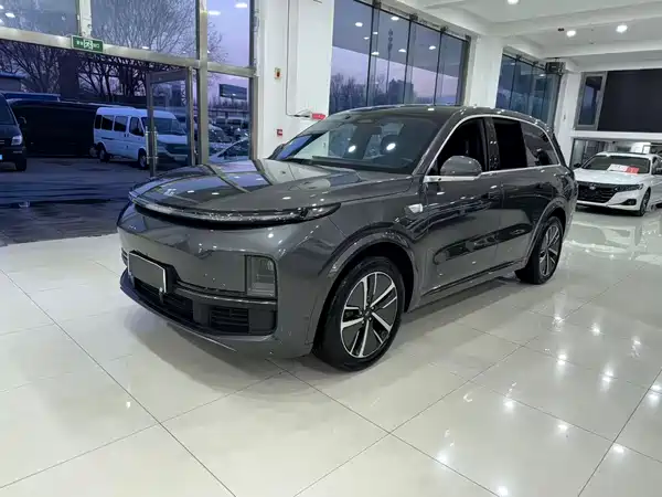 Li Auto L8 2024