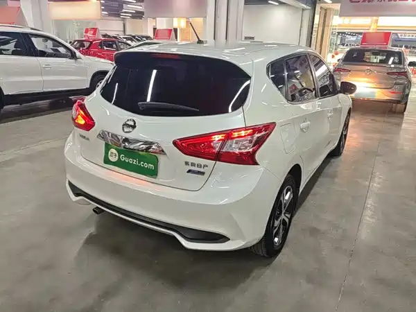 Nissan Tiida 2018