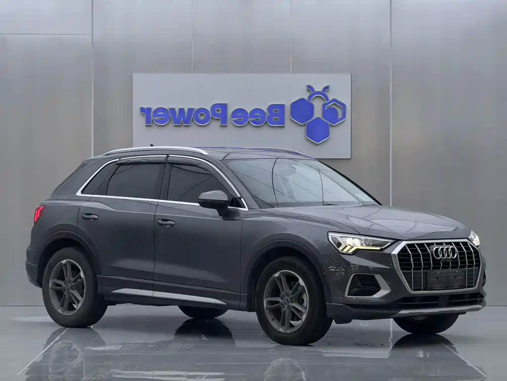 Audi Q3 2021 — фото 2