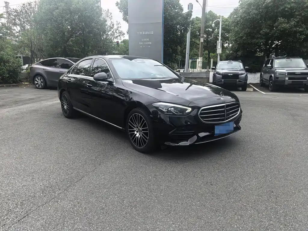 Mercedes-Benz C-Class 2023