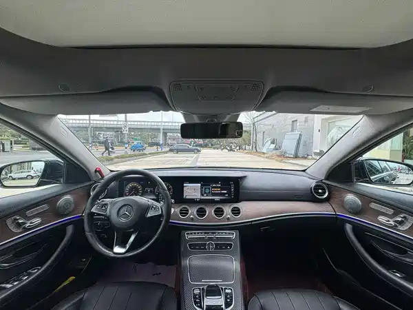 Mercedes-Benz E-Class 2017