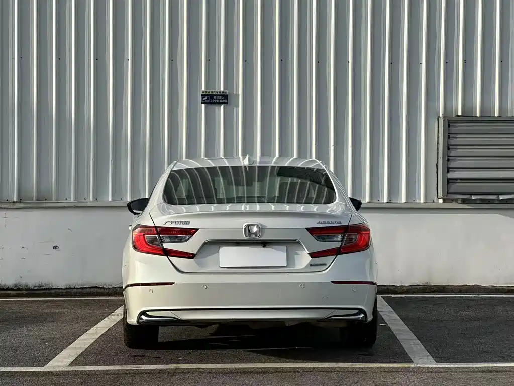 Honda Accord 2019 — фото 8