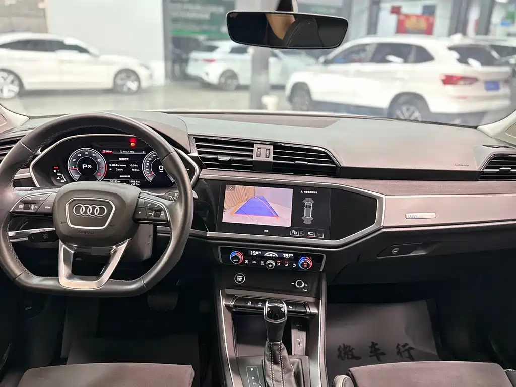 Audi Q3 2022 — фото 22