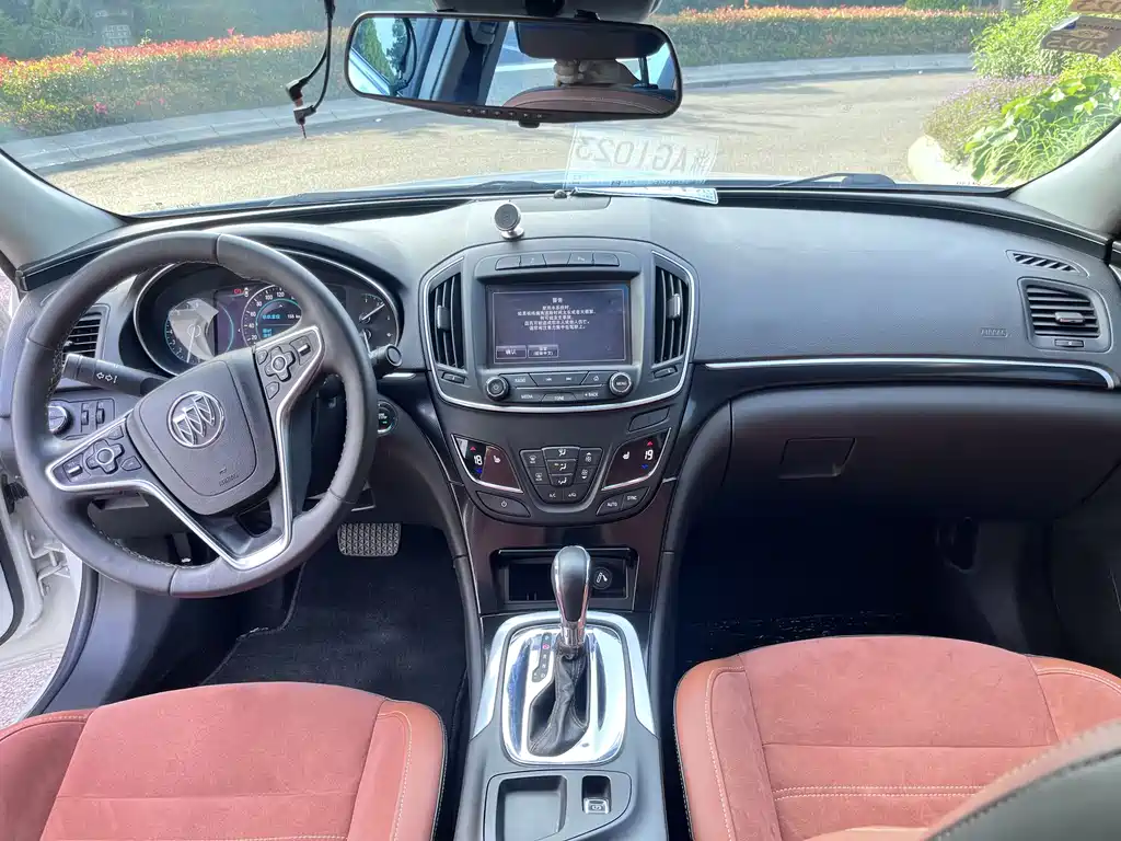 Buick Regal 2015 — фото 10
