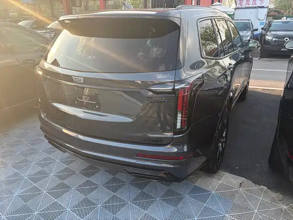 Cadillac XT6 2025
