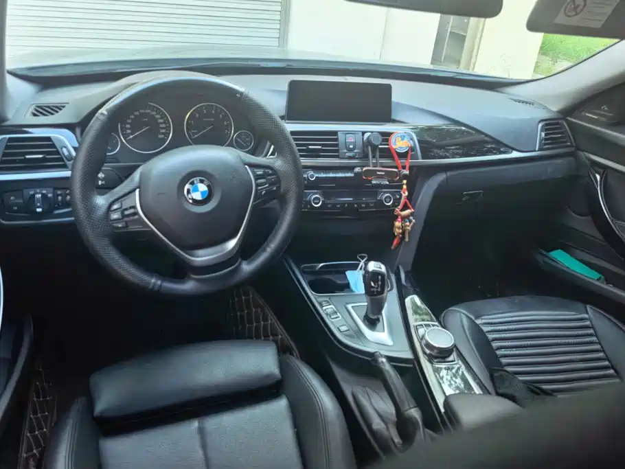 BMW 3 Series GT 2019 — фото 12