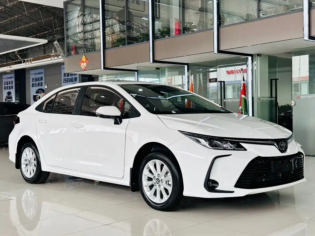 Toyota Corolla 2022 — фото 2