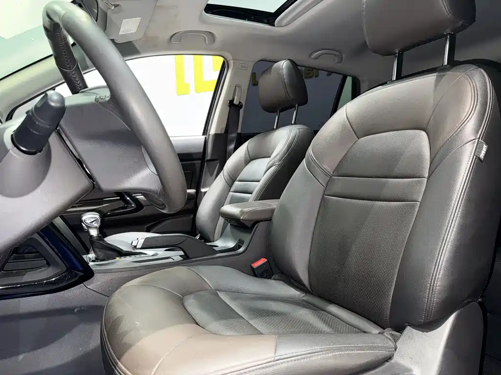 GAC Motor Trumpchi GS4 2016 — фото 24