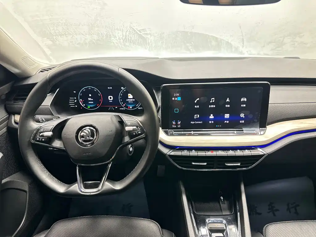 Skoda Octavia 2023 — фото 23