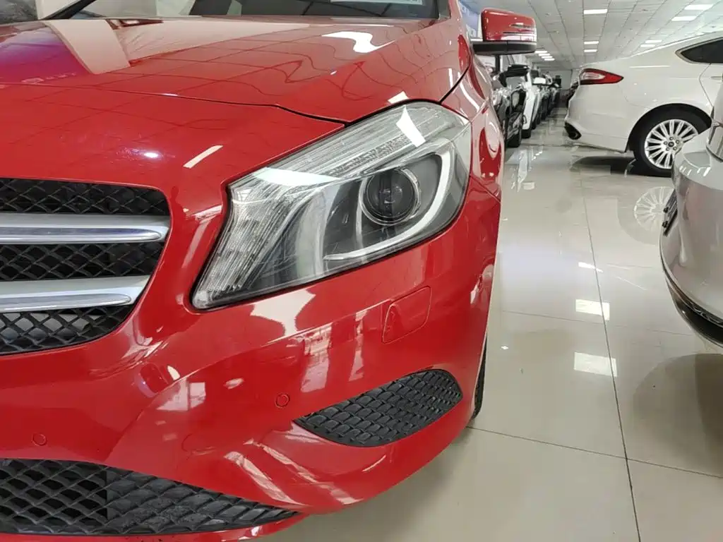 Mercedes-Benz A-Class 2015 — фото 24
