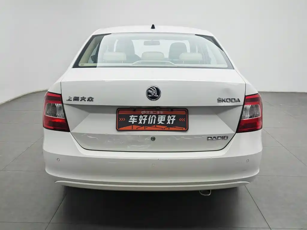 Skoda Rapid 2015