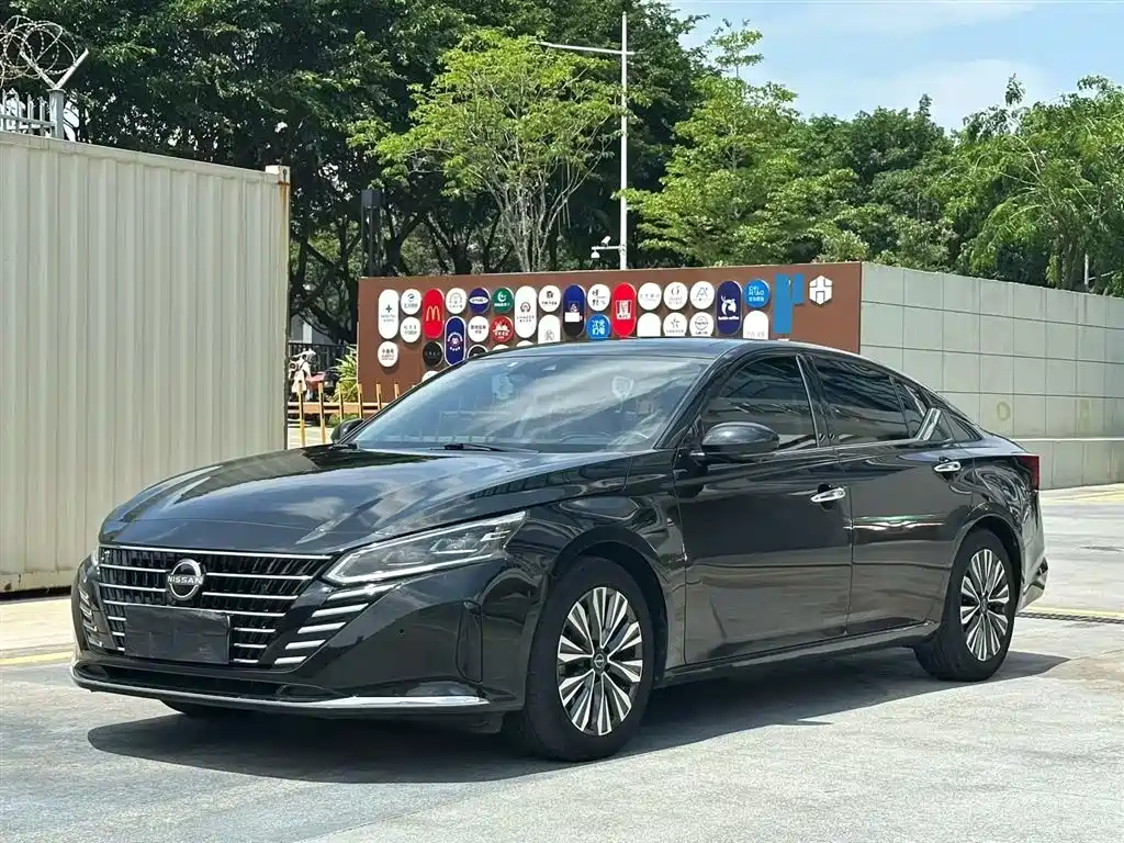 Nissan Teana 2023 — фото 1