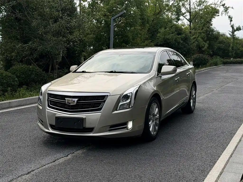 Cadillac XTS 2016 — фото 1