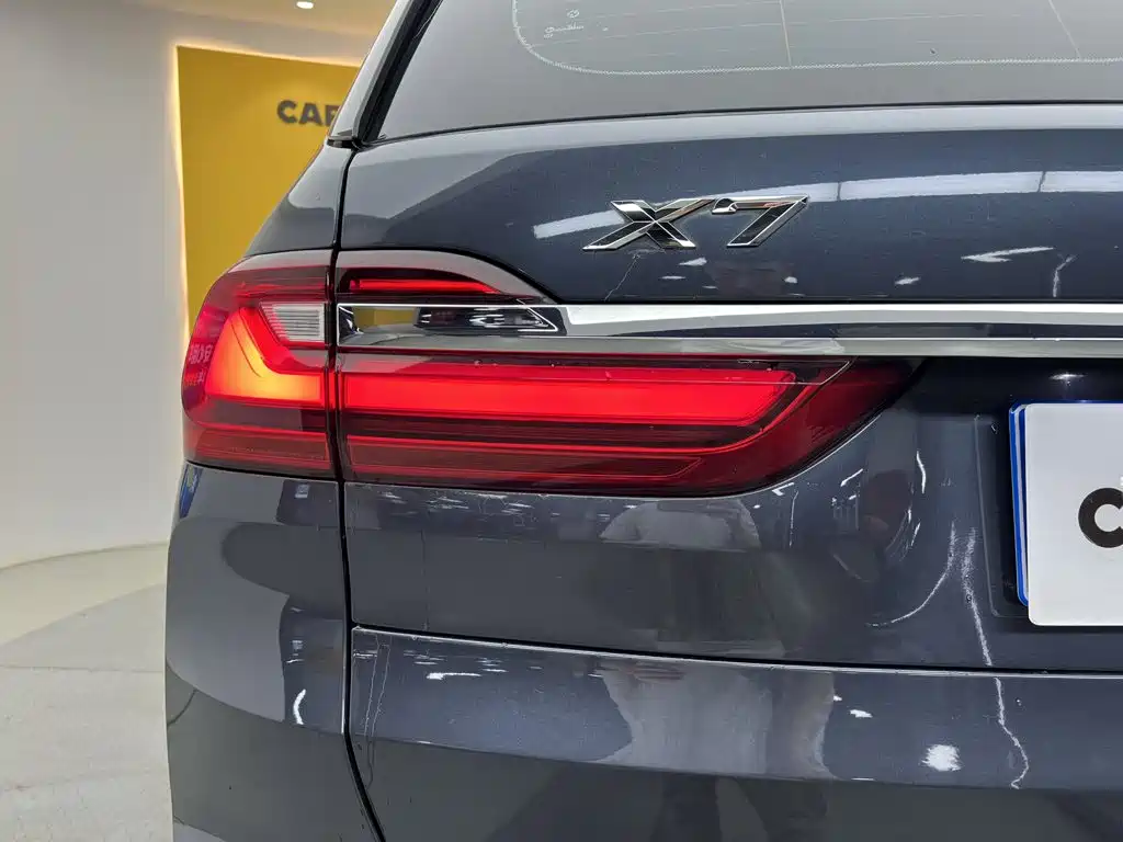 BMW X7 2019 — фото 11