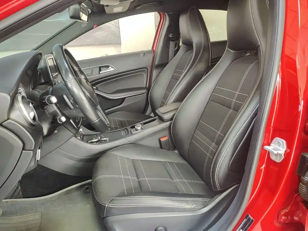 Mercedes-Benz A-Class 2015 — фото 15