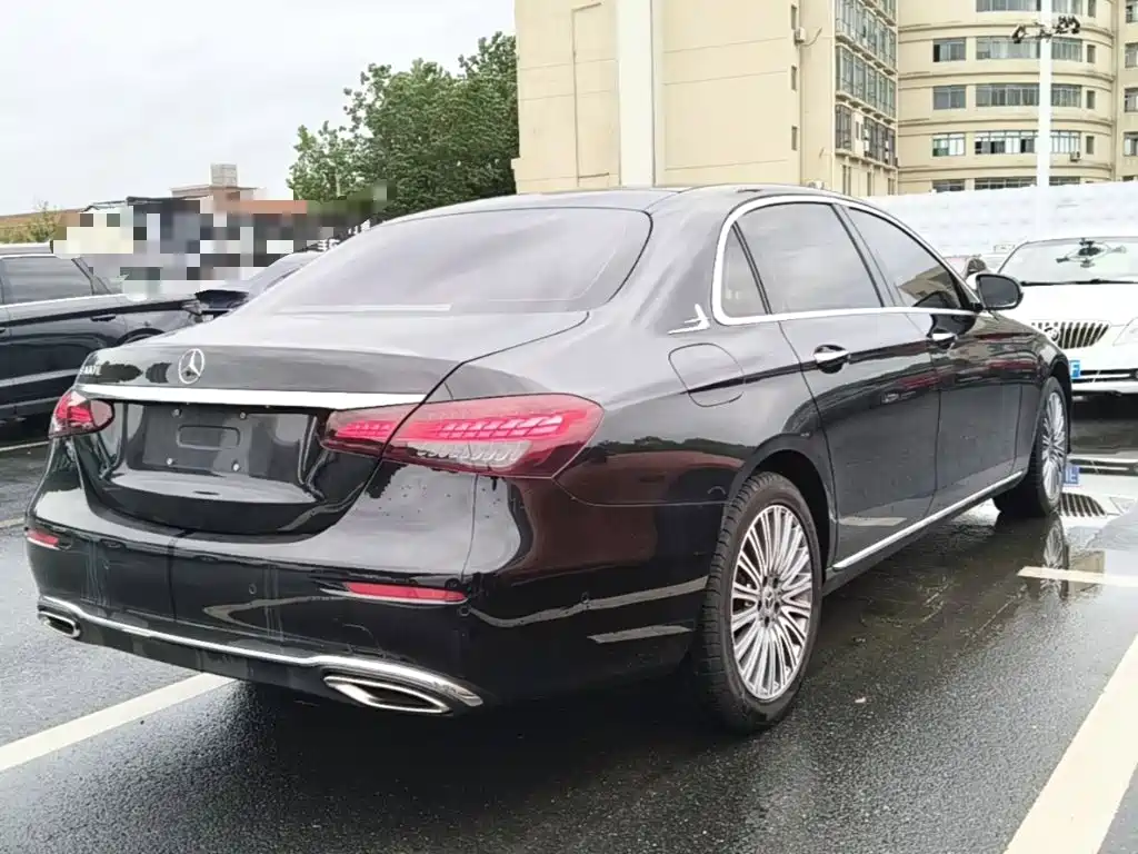Mercedes-Benz E-Class 2023