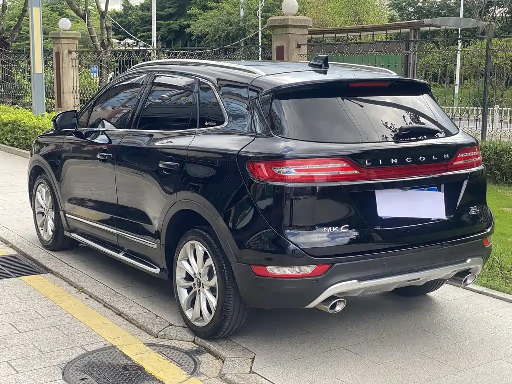 Lincoln MKC 2016