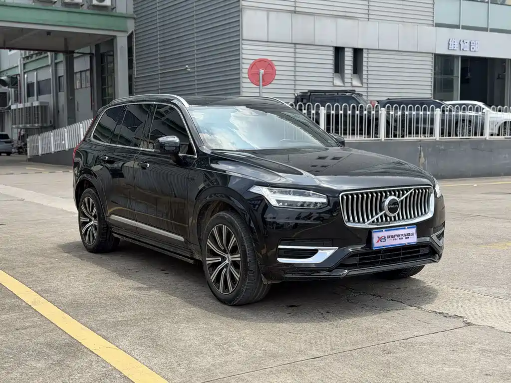 Volvo XC90 2022 — фото 3
