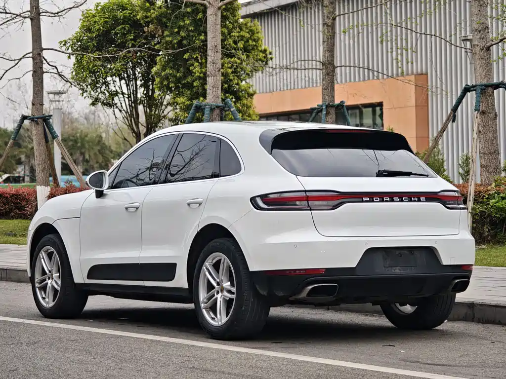 Porsche Macan 2021 — фото 5