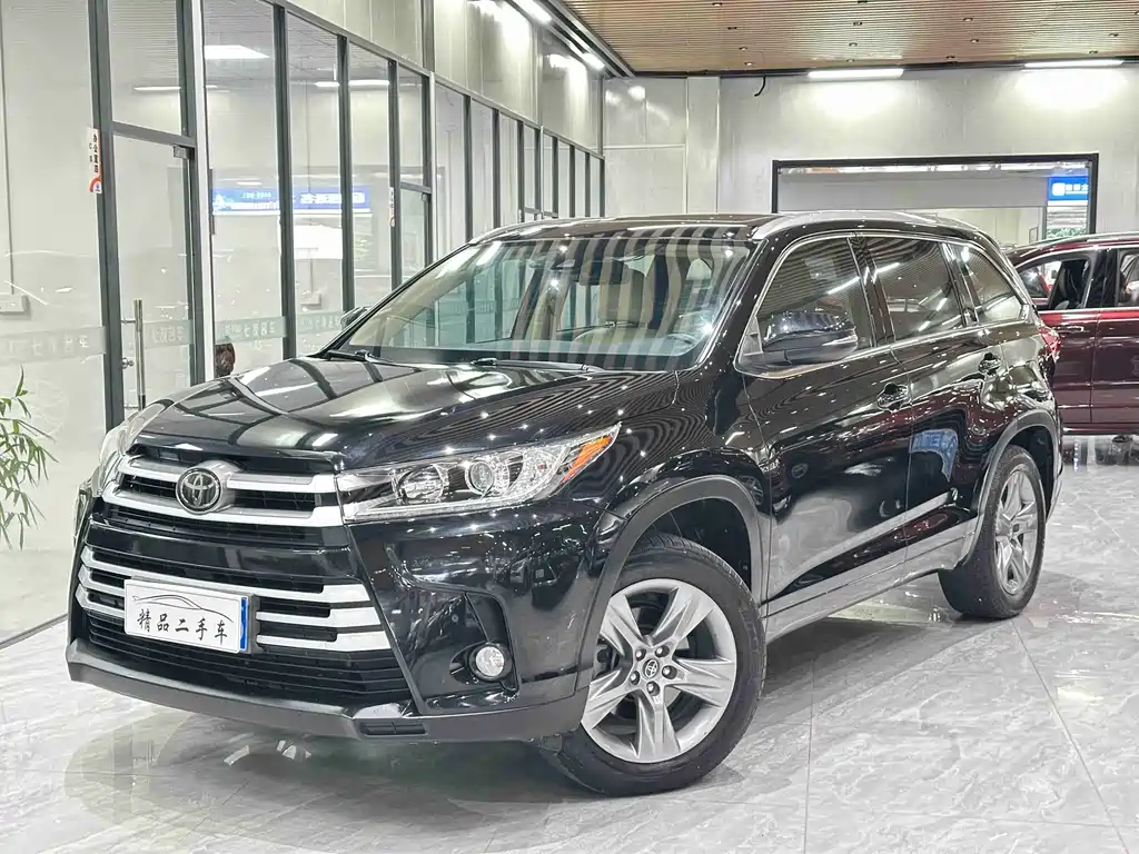 Toyota Highlander 2020 — фото 1