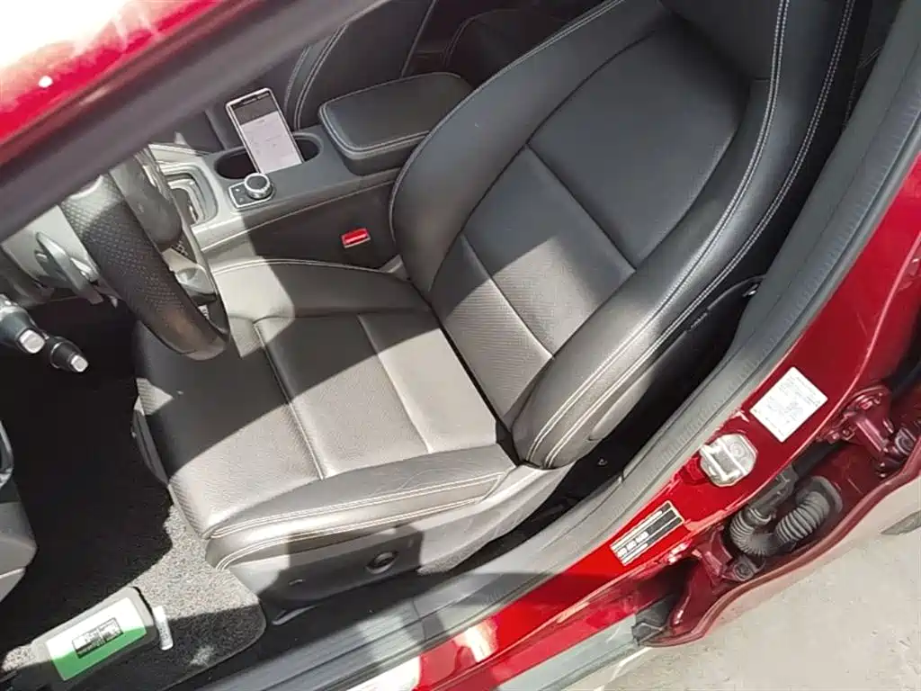 Mercedes-Benz GLA 2018 — фото 15