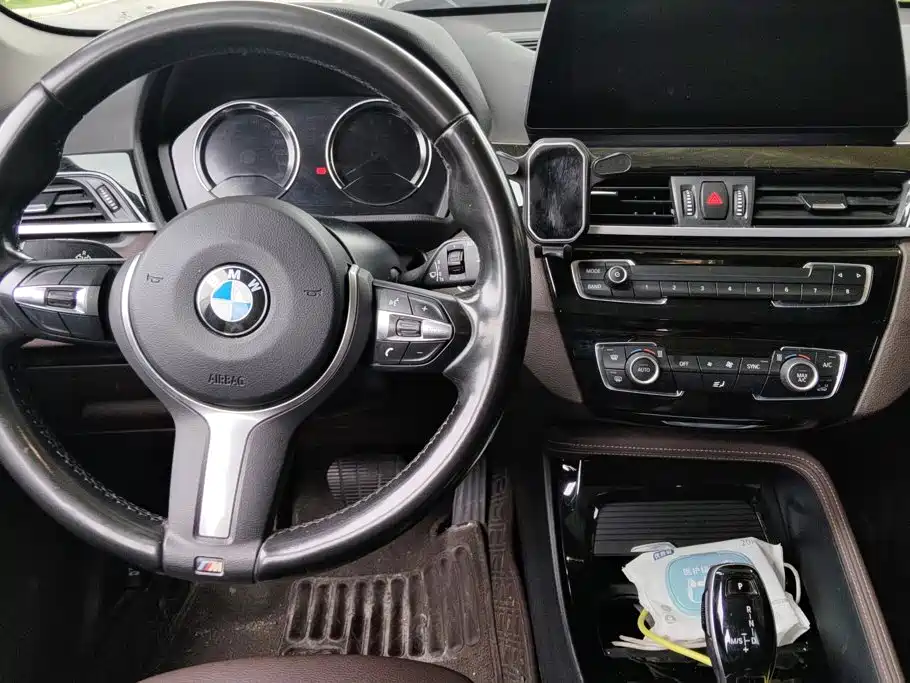 BMW X1 2022 — фото 12