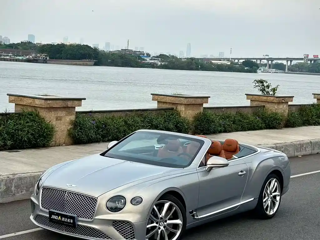 Bentley Continental 2021 — фото 1